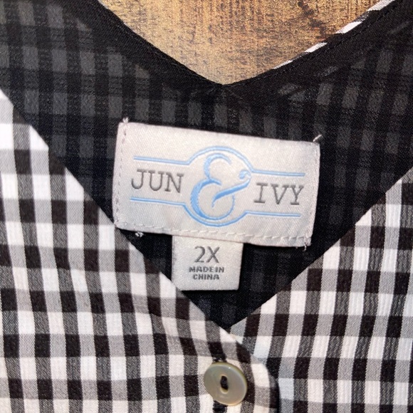 Jun & Ivy Plaid Babydoll Tank Top blouse - Picture 4 of 5